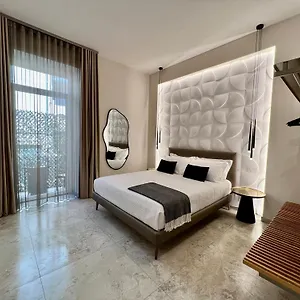 https://elegant-rooms.hotelitalianriviera.com